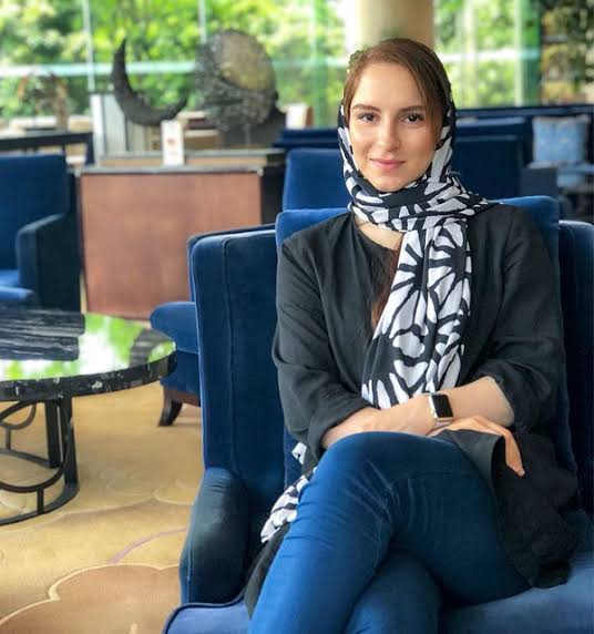 ثریا آقایی 