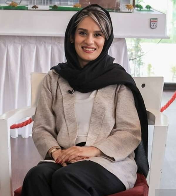 مهناز ذکایی 