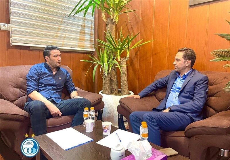 فوتبال , تیم فوتبال استقلال , 
